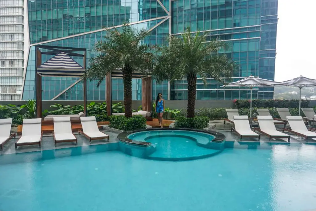 Sofitel Kuala Lumpur Damansara swimming pool
