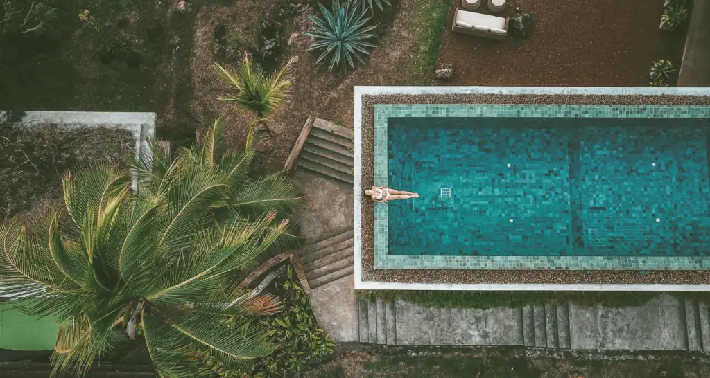 Tri Hotel Sri lanka Swimming pool