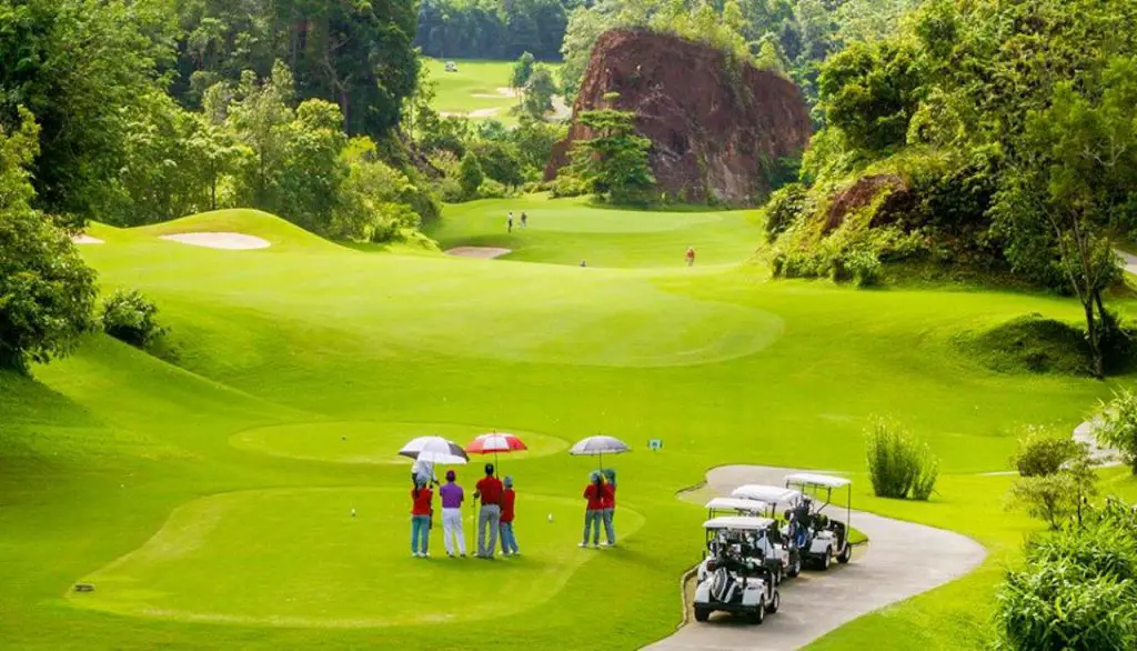 luxury activities in Phuket - Golf